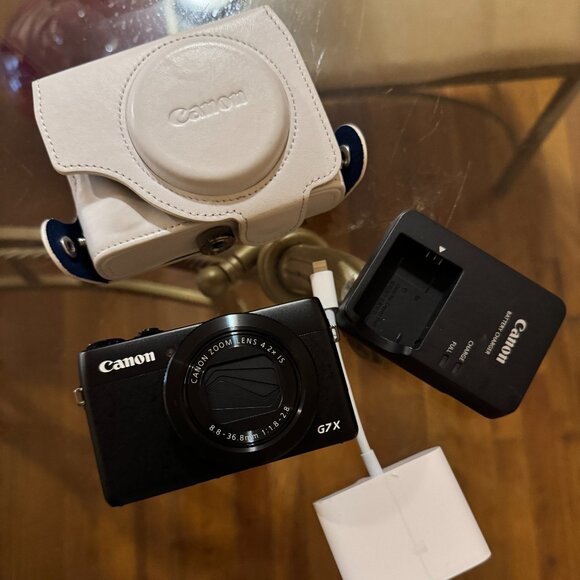 ***NEW G7X ORIGINAL CANON CAMERA WITH CHARGER/SD CARD ETC...AVAILABLE STILL! - Picture 1 of 8
